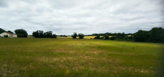 Terrain à bâtir à Saintes, Nouvelle-Aquitaine