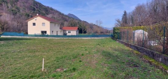 Terrain à bâtir à Saint-Martin-de-la-Cluze, Auvergne-Rhône-Alpes