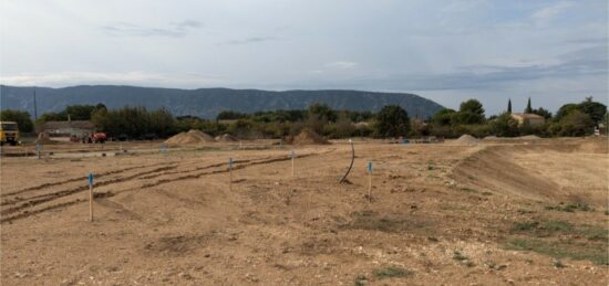 Terrain à bâtir à Cabrières-d'Avignon, Provence-Alpes-Côte d'Azur