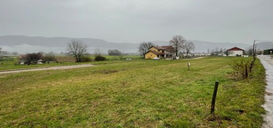 Terrain à bâtir à Peyrieu, Auvergne-Rhône-Alpes