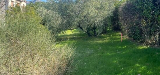 Terrain à bâtir à Trets, Provence-Alpes-Côte d'Azur