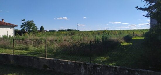 Terrain à bâtir à , Gironde