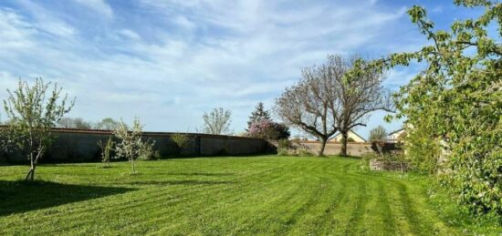 Terrain à bâtir à Ambillou, Centre-Val de Loire