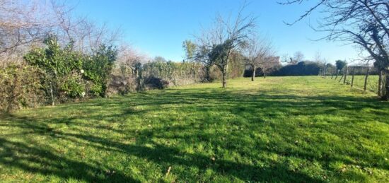 Terrain à bâtir à Luchat, Nouvelle-Aquitaine