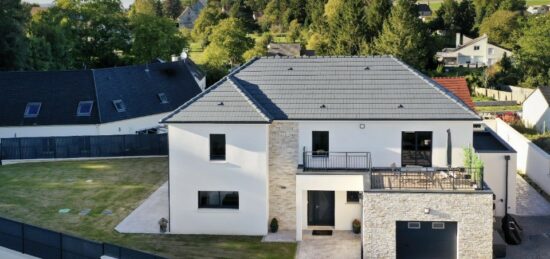 Maison neuve à Jouy-le-Moutier, Île-de-France